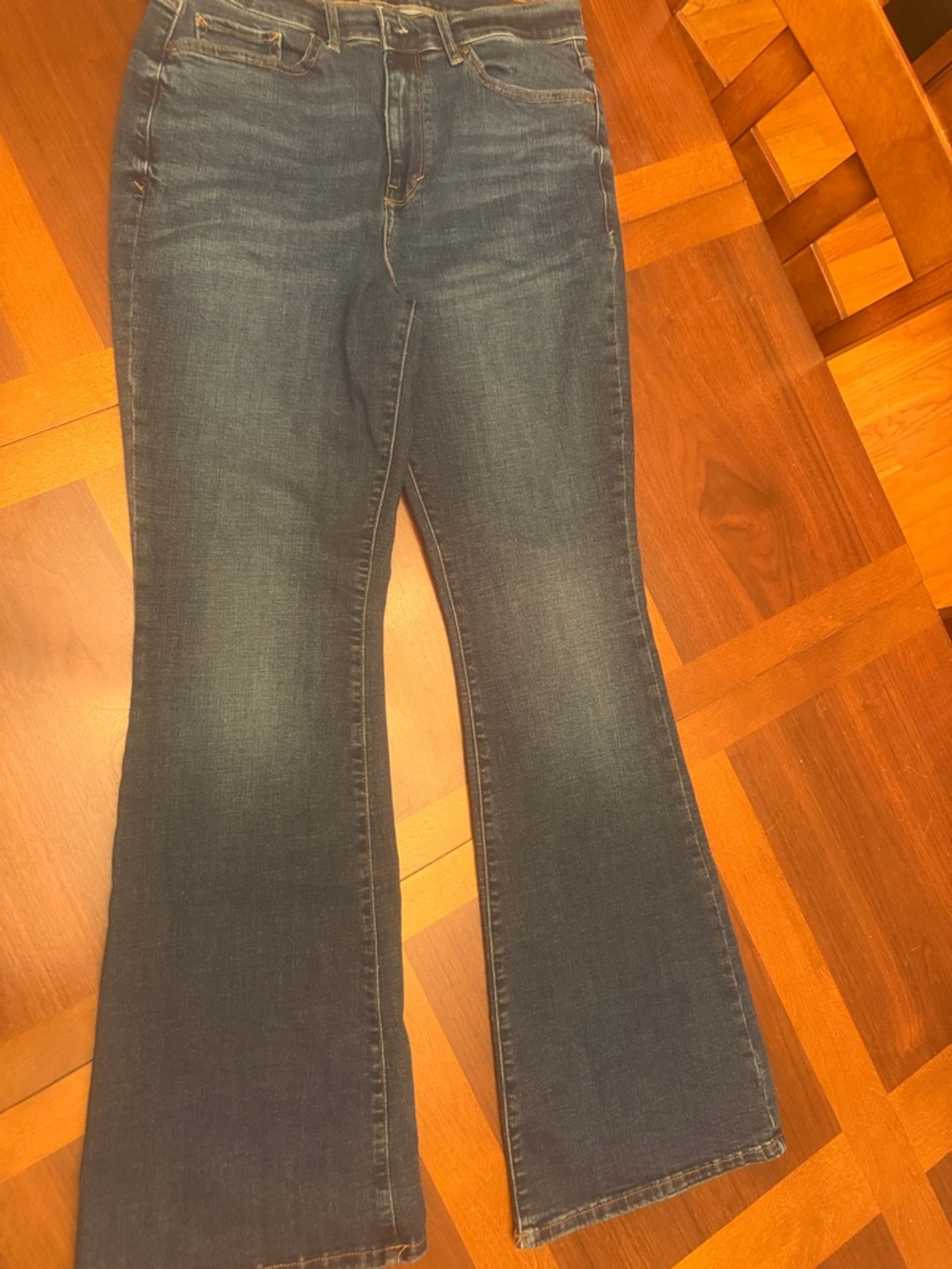 a.n.a hi Rise flare..Classic Women's Dark Blue Flare Jeans
